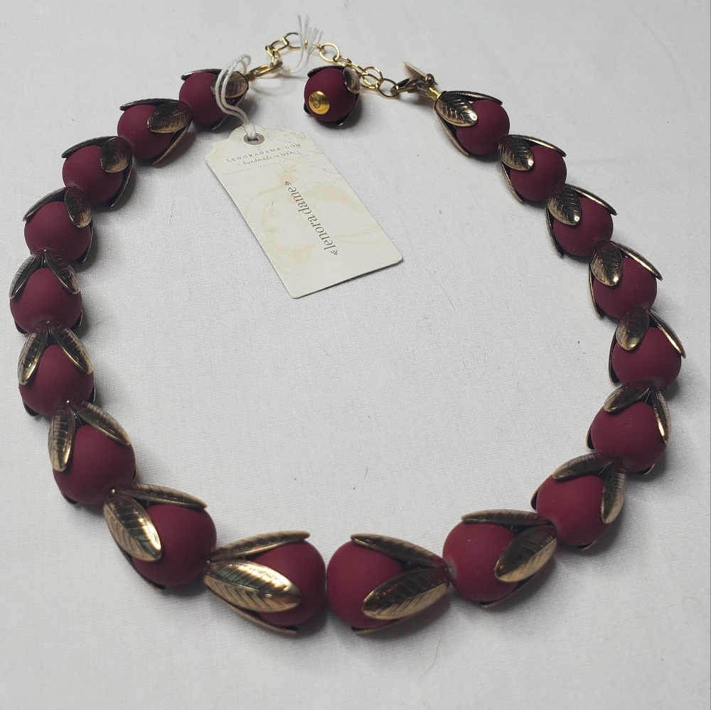 ✨️5 for $25✨️ Channel Your Past Gold and Pink Beaded Necklace